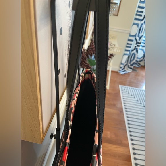 KATE SPADE TAKE THE CAKE BON SHOPPER Large Tote Cupcake Macaron Bag Purse - Picture 7 of 16